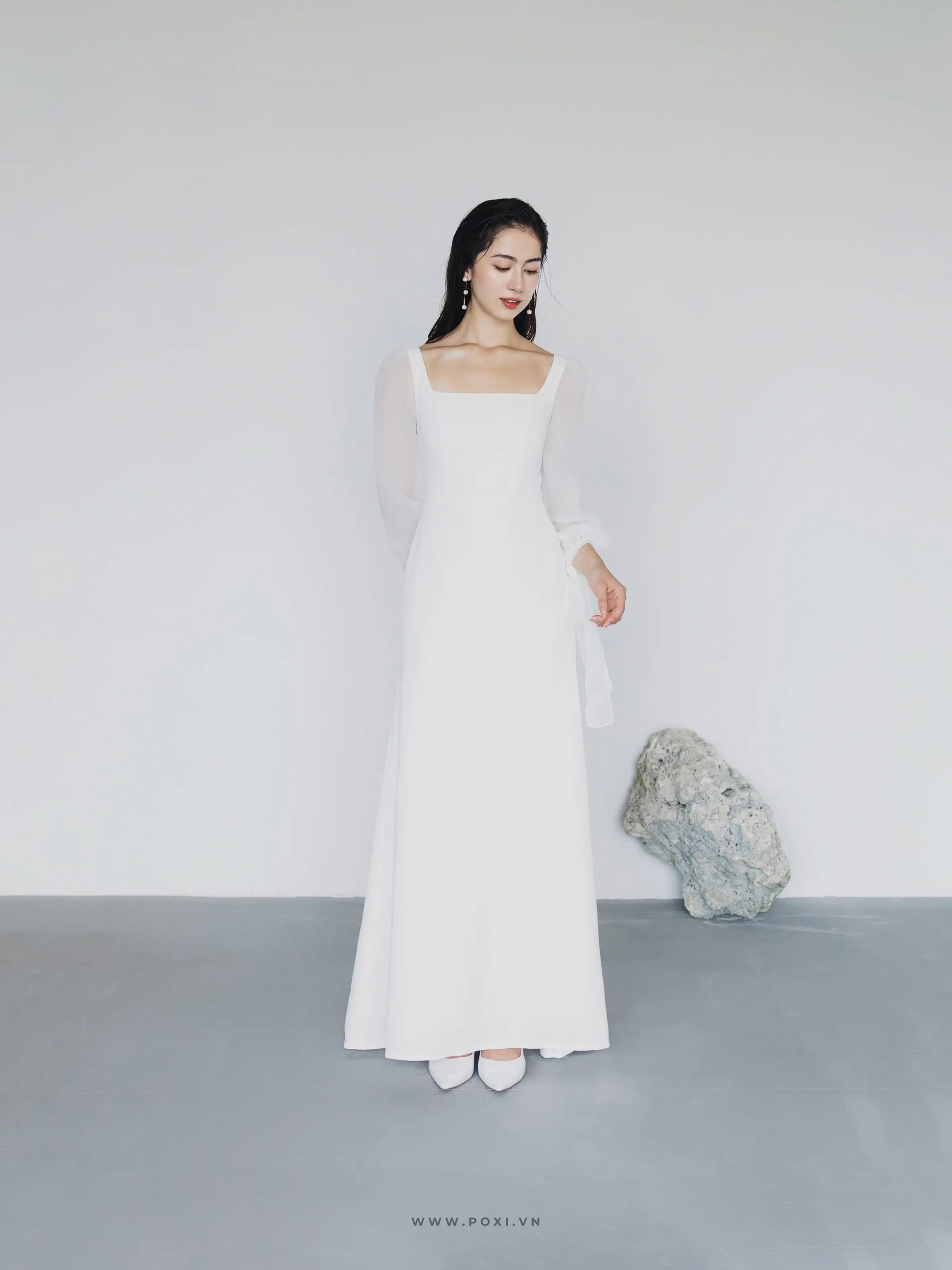 Đầm cổ vuông tay dài thắt nơ, dáng váy Aline xòe nhẹ - D1576 Regular