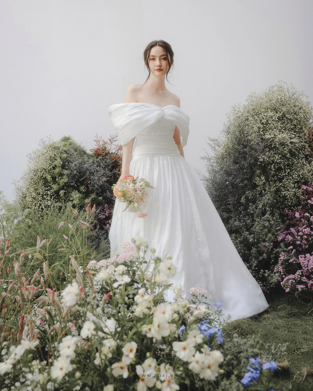 Modern and impressive with an Off-the-shoulder white wedding dress - D1736B - POXI