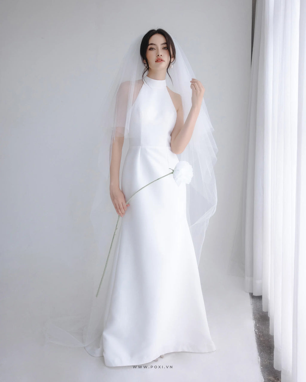 Đầm yếm dáng váy trumpet ôm nhẹ - D1687 Regular