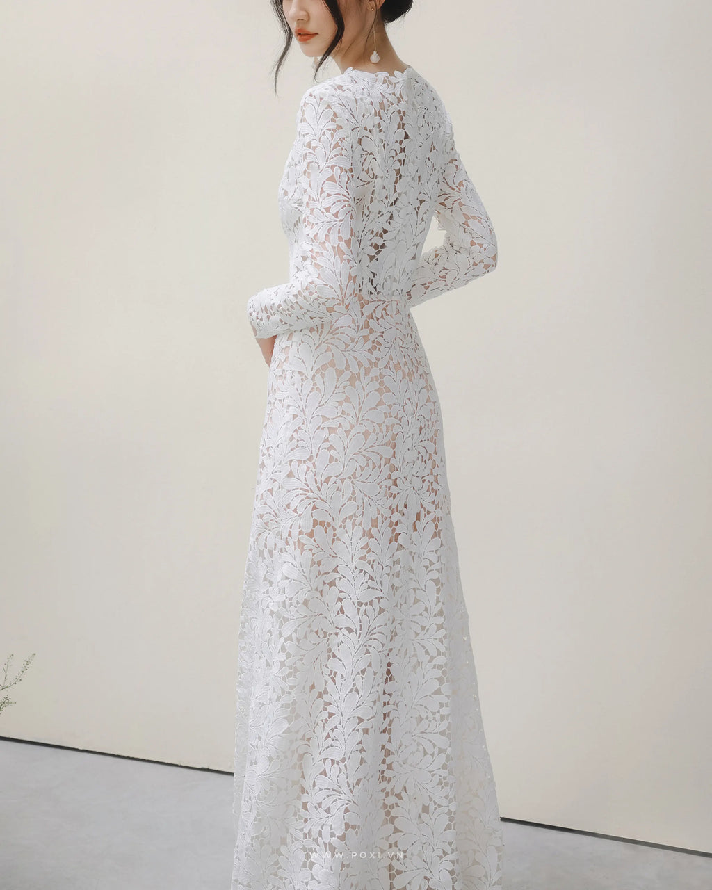 Elegant lace custom-order dress with V-neck and long sleeves - D1142 - POXI