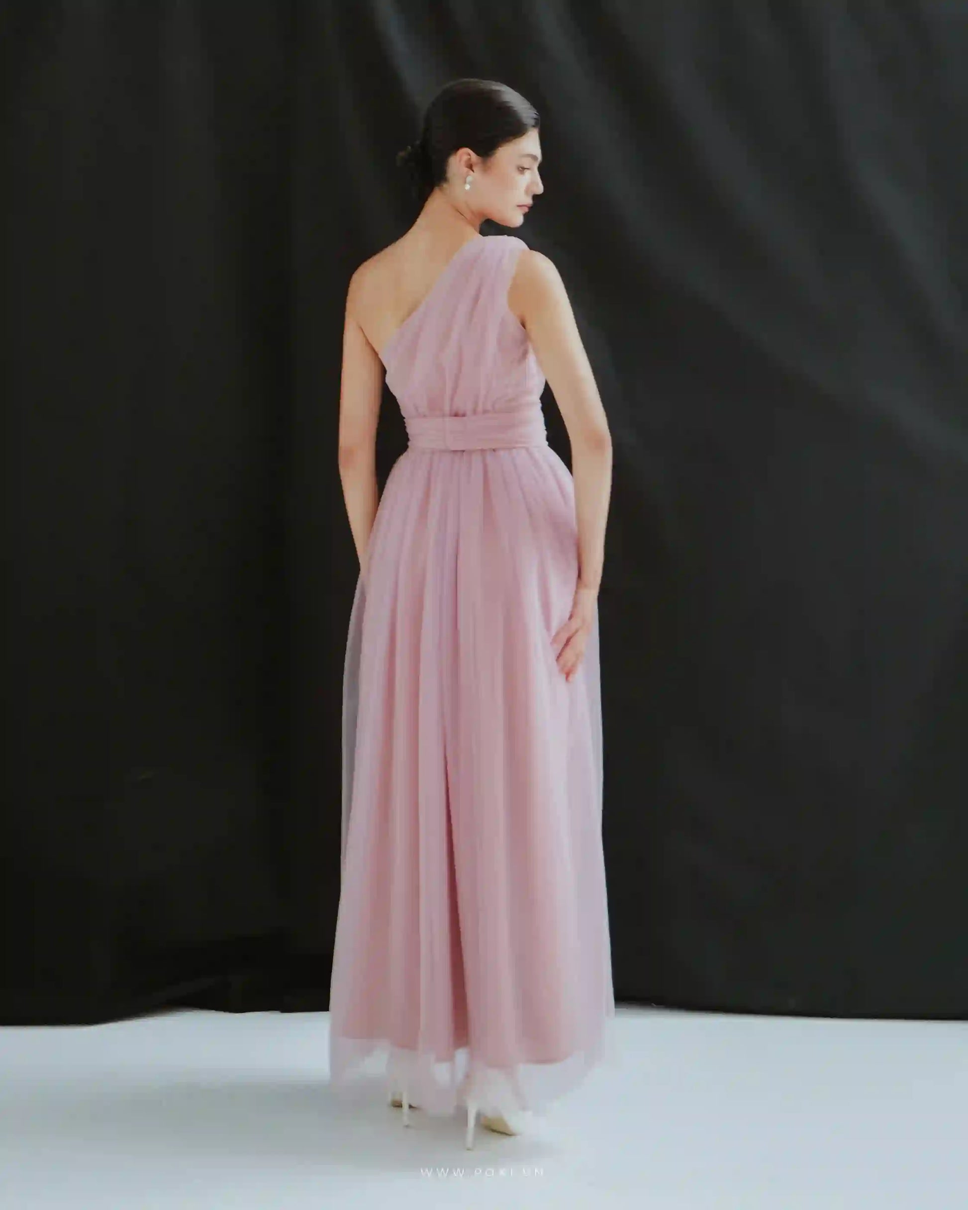 One-shoulder tulle maxi dresses romantic and flying with a detachable belt - D1570 - POXI