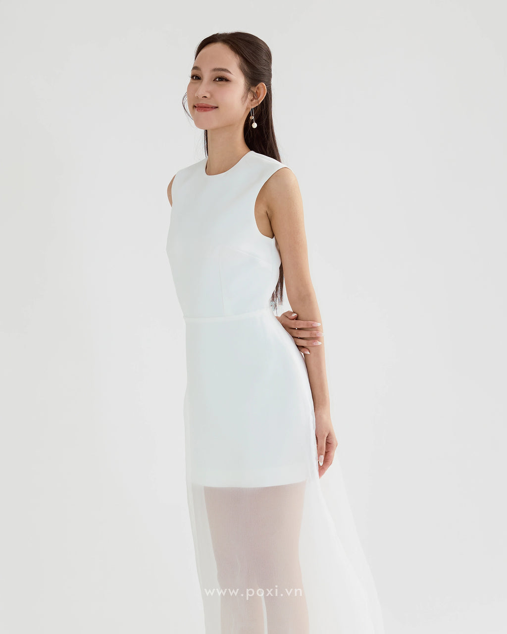 Đầm cổ tròn không tay, dáng váy Aline phối voan xốp - D1947 Regular
