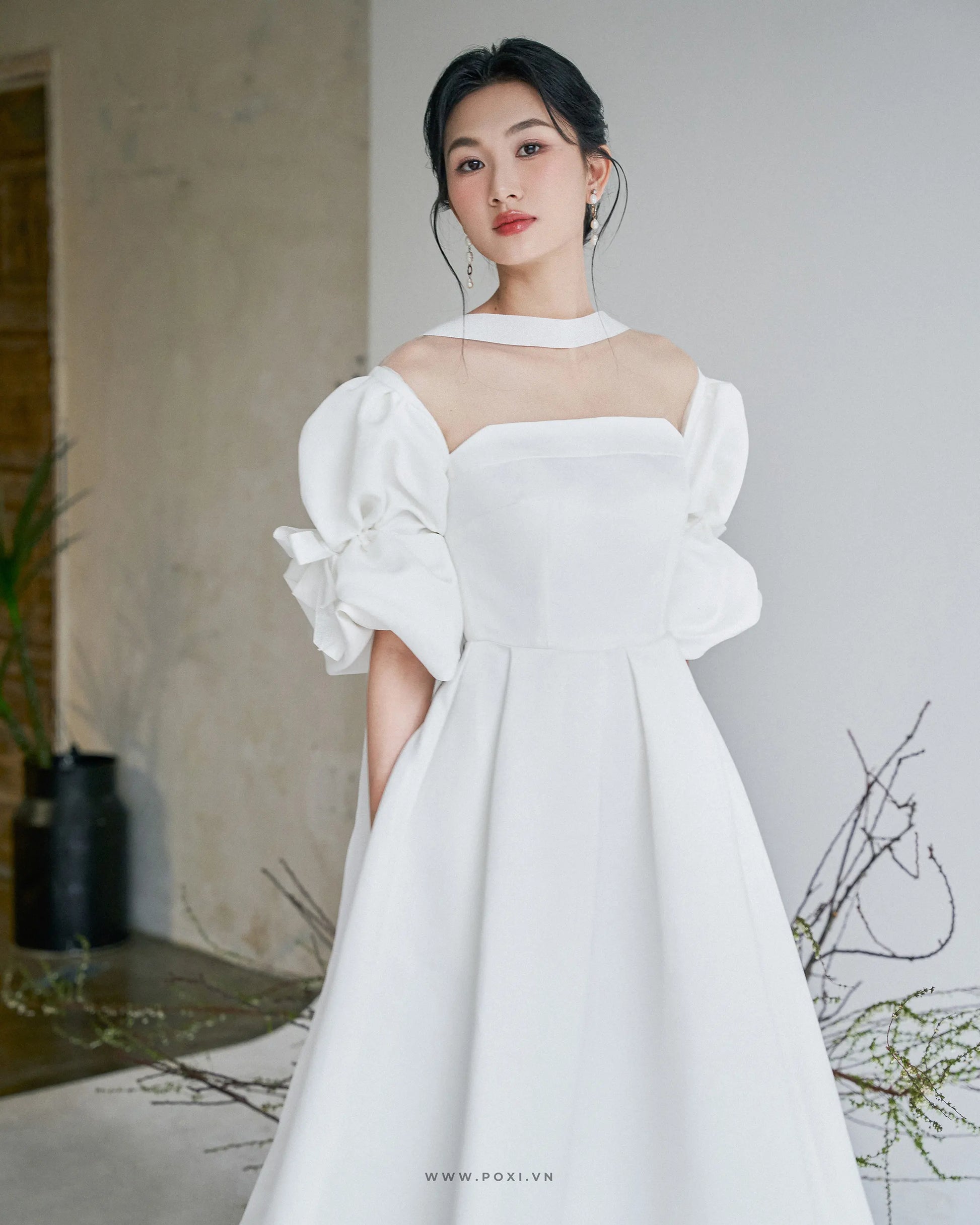 Đầm cúp ngực phối lưới thân trên, tay phồng xếp nếp và váy xòe xếp ly- D1834