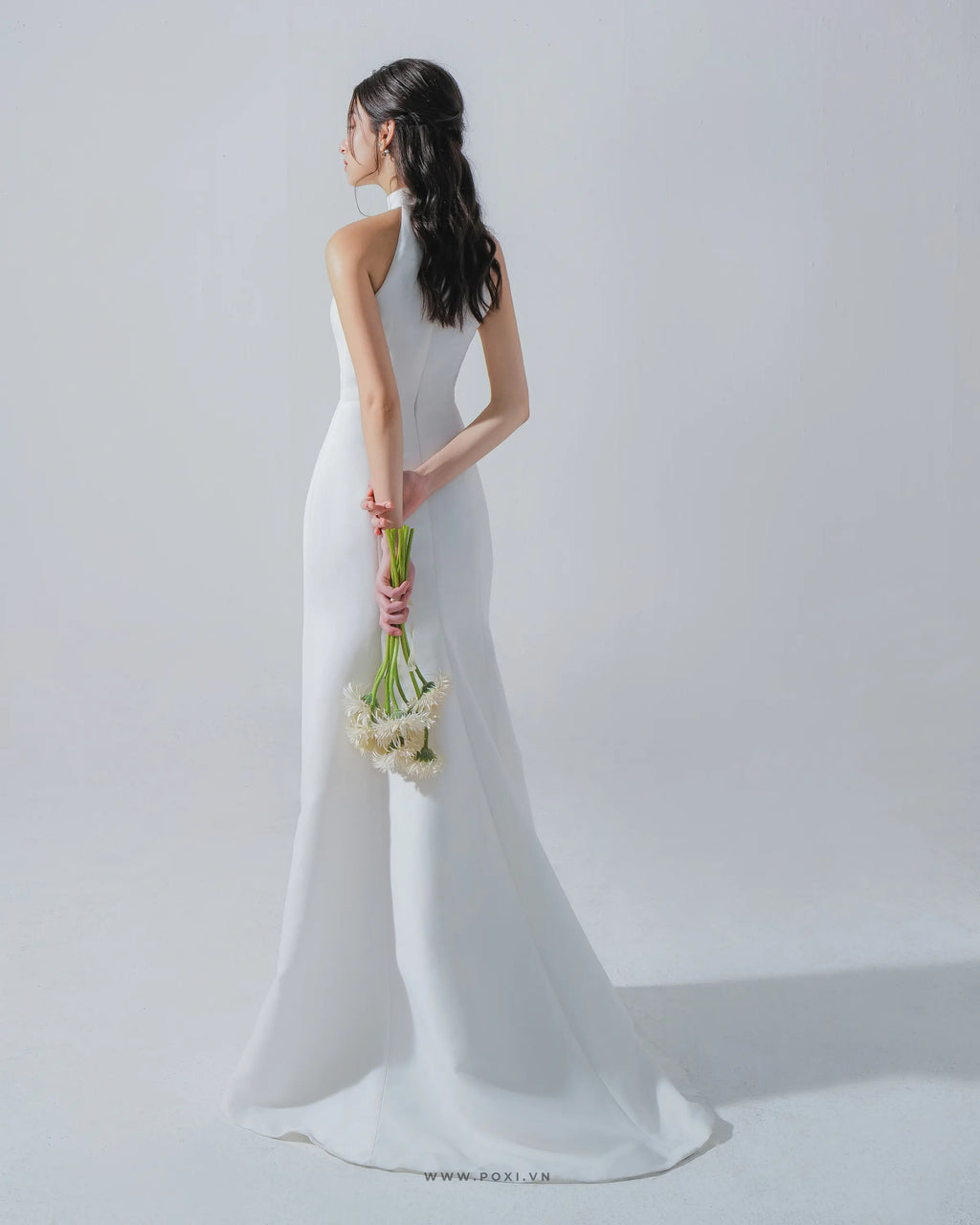 Đầm yếm dáng váy trumpet ôm nhẹ - D1687 Regular
