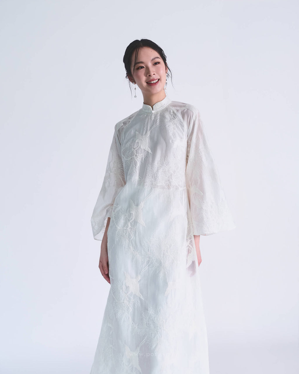 Set áo dài voan thêu tay lỡ và quần dáng rộng - S1994