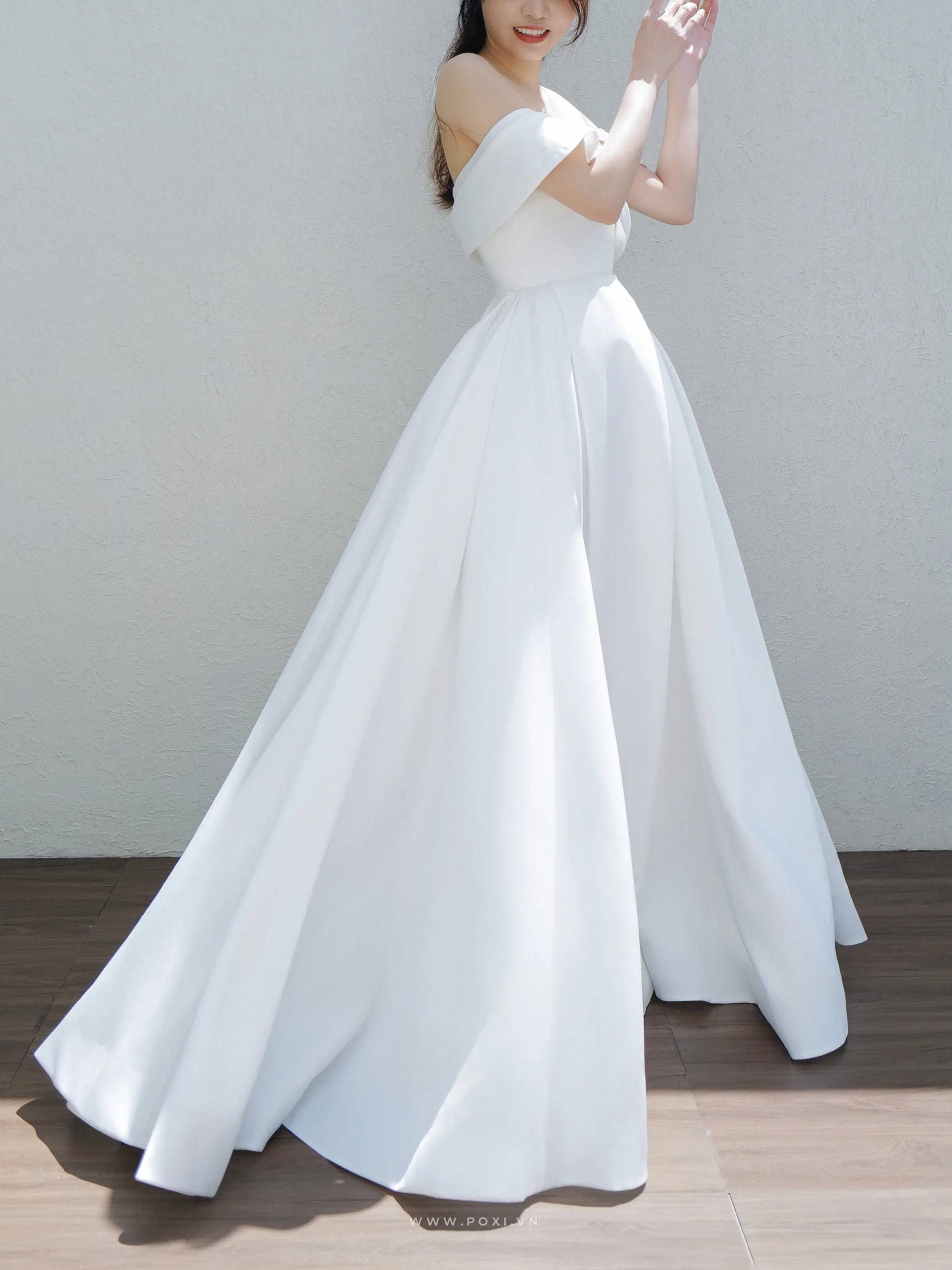 Princess off-the-shoulder wedding dress with unique pleated top detail - D1818 - POXI